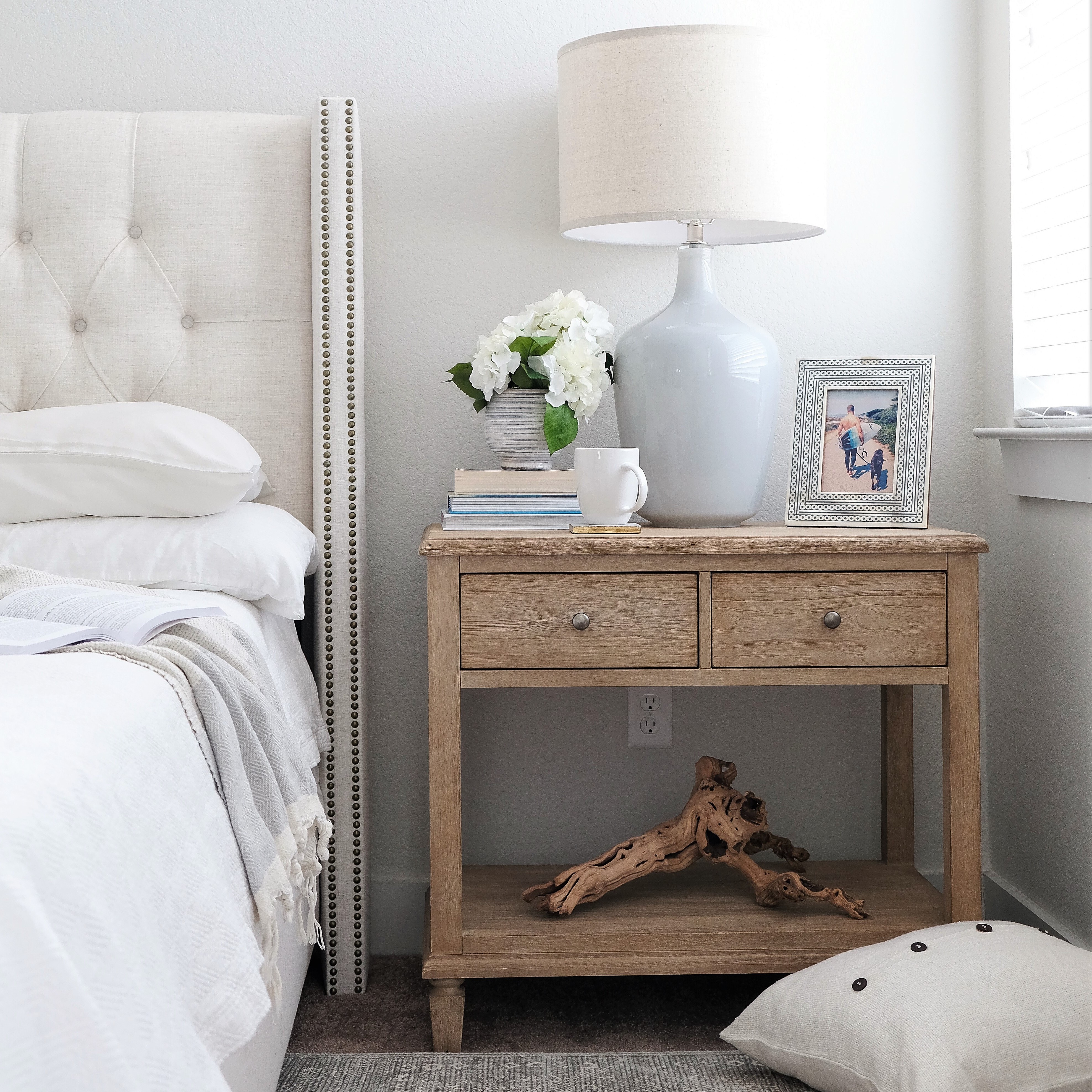 styling-101-bedside-table