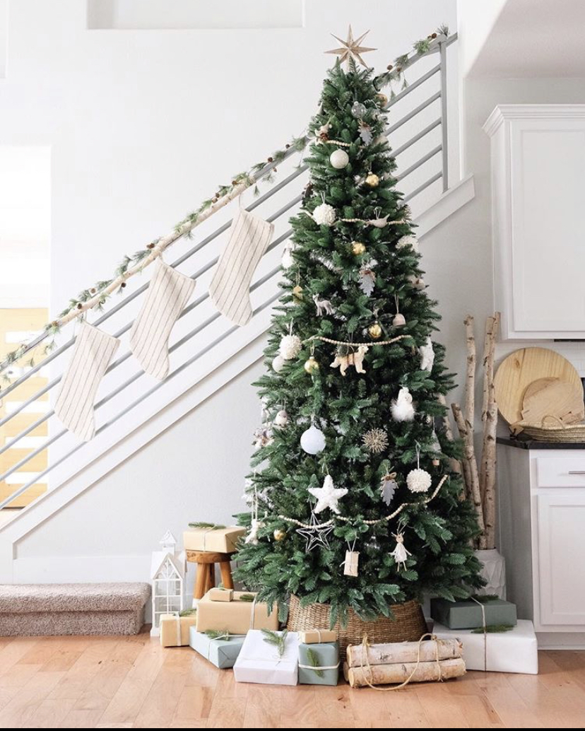 natural-neutral-holiday-decor-with-wayfair